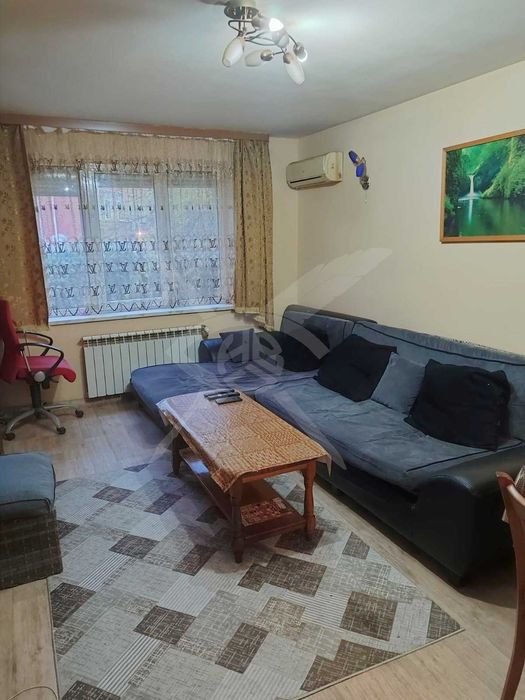 Тристаен в центъра на Пловдив