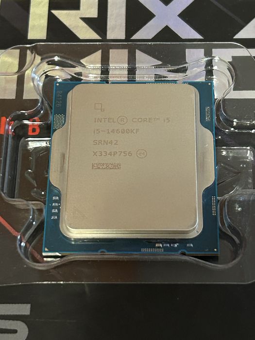 Asus Rog Strix Z790-F Gaming Wifi + i5 - 14600KF