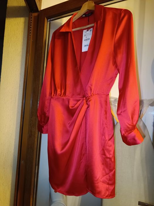Rochiță Zara mărimea Xs.