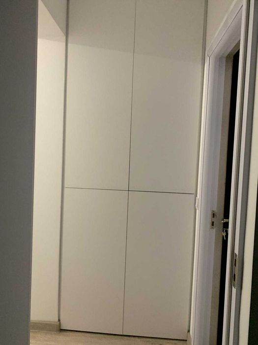 Inchiriez  Apartament modern ultracentral 2 camere + parcare privată