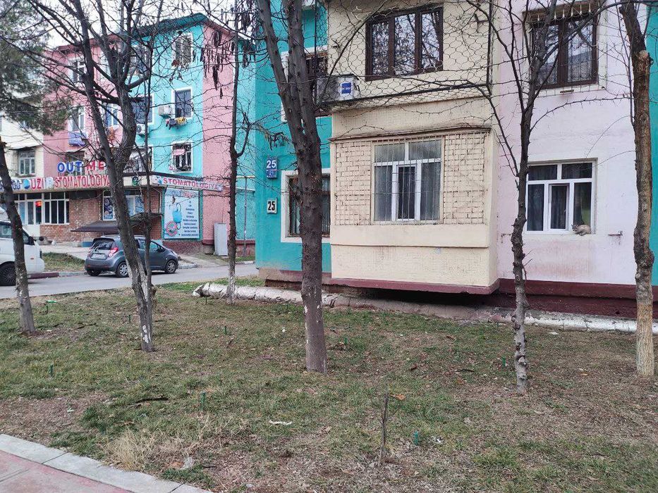 Продаётся квартира (под офис) 1/1/4