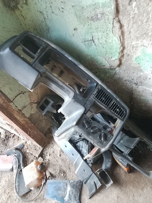 Запчасти на Passat B3