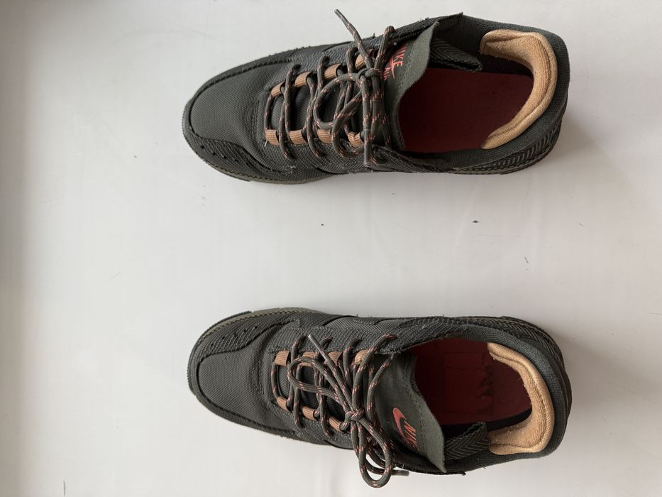 Продам кроссовки NIKe