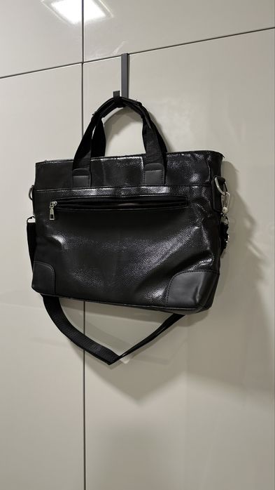 Черна бизнес чанта за лаптоп/документи