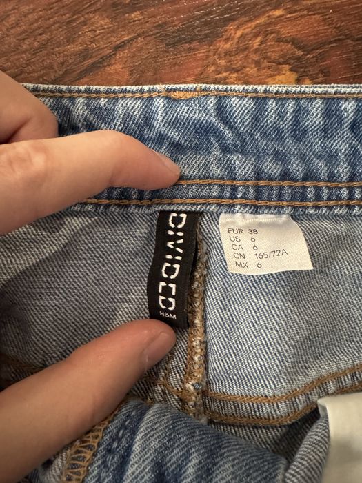 Дамска мини пола H&M, размер 38