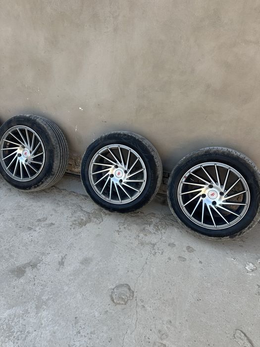 Vossen R16 xolati zor