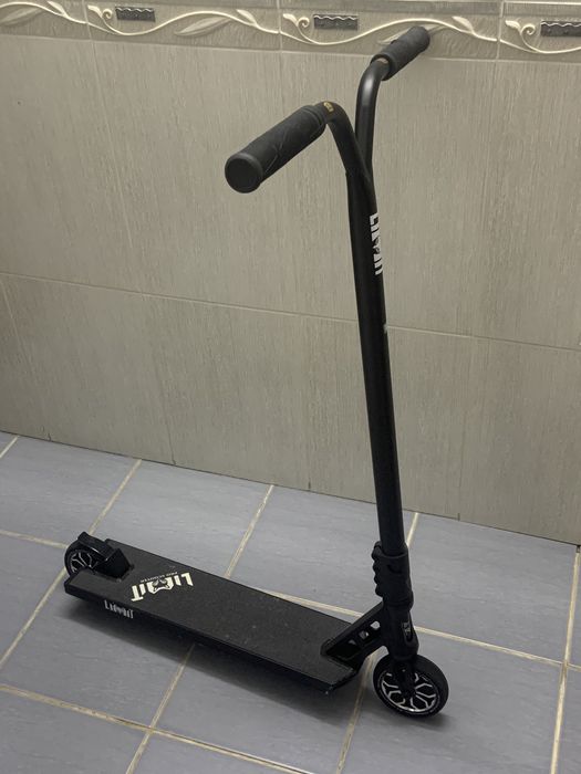 Самокат limit трюковой