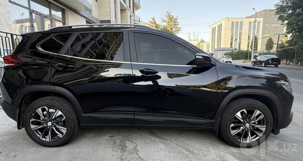 Tracker 2 Premier Plus 2025