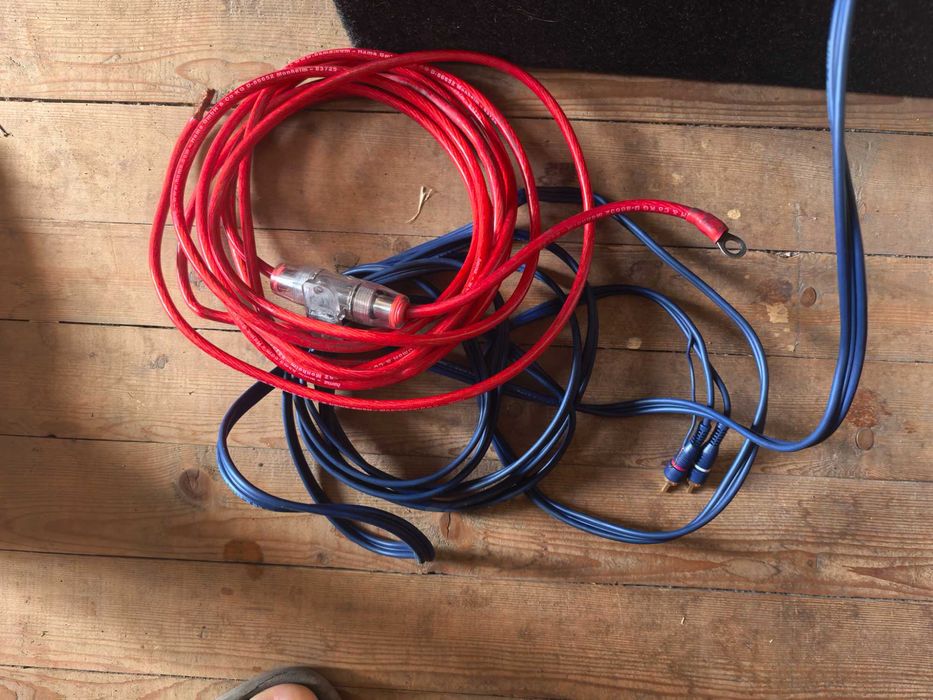 Субуфер с усилвател