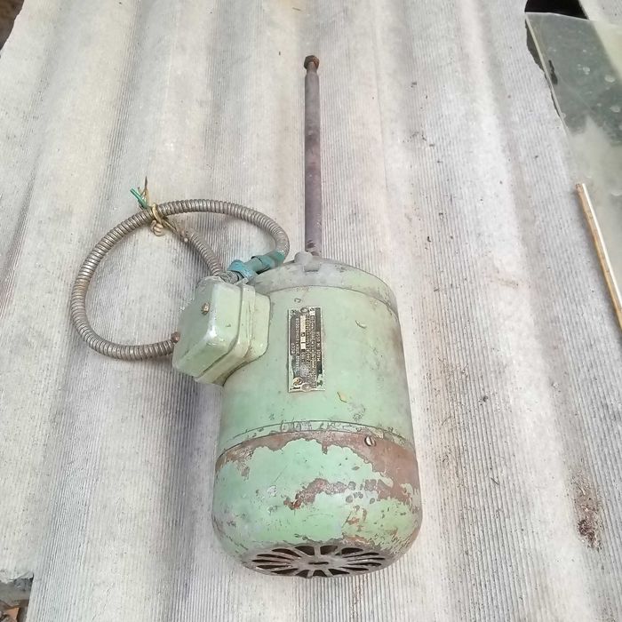 Электродвигатель Насос  п-180 .220/380в  мощность 600вт/2800об/мин