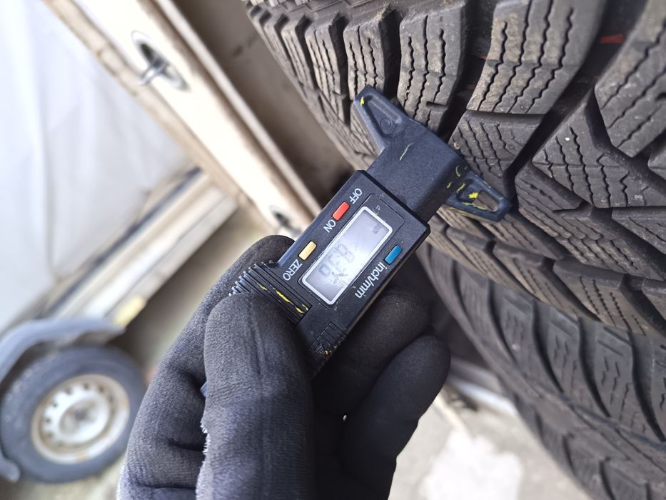 Anvelope MS 225 40 18 Dunlop 2022 8mm