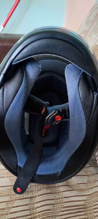 Пистова каска Arai viper-GT