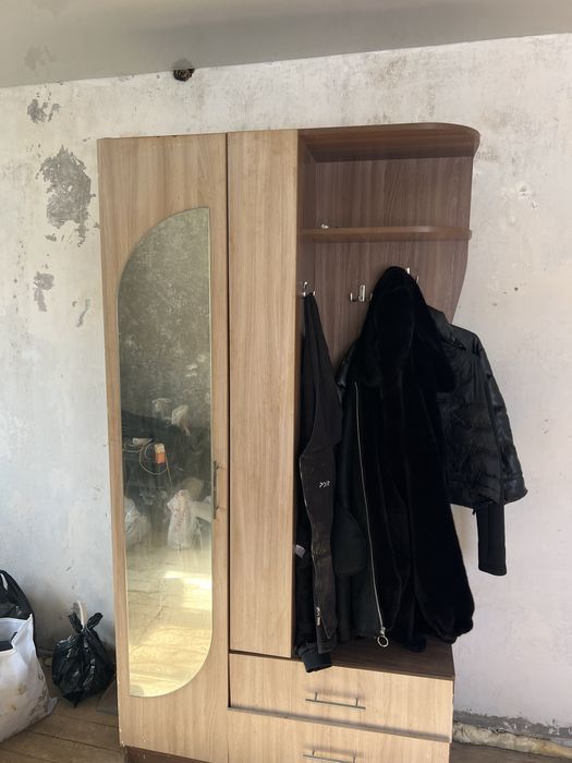 Продам стиральную машинку и два шкафа