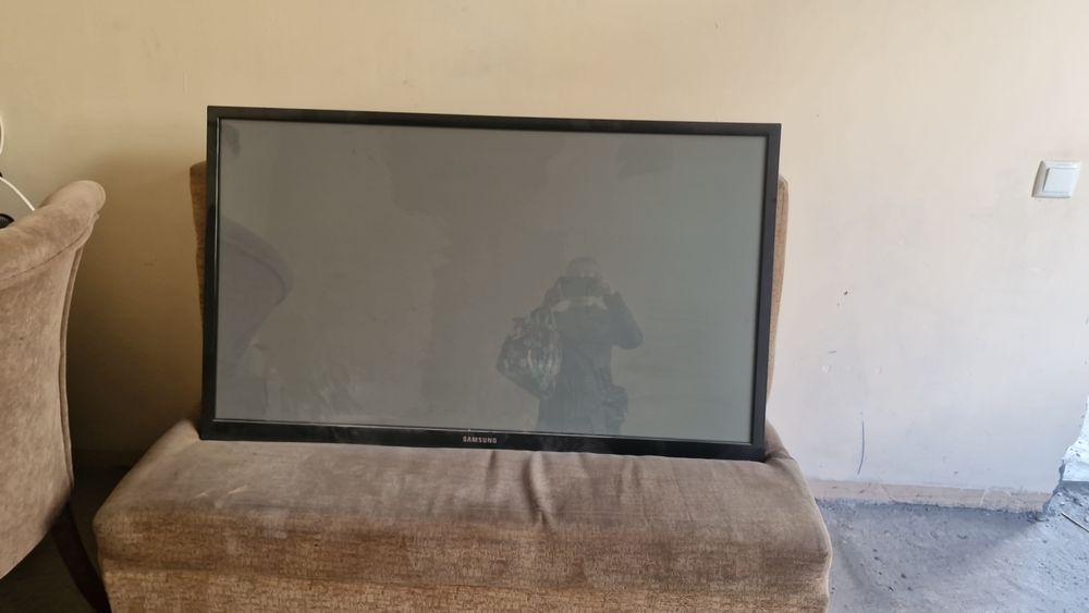 Телевизор самсунг  плазма