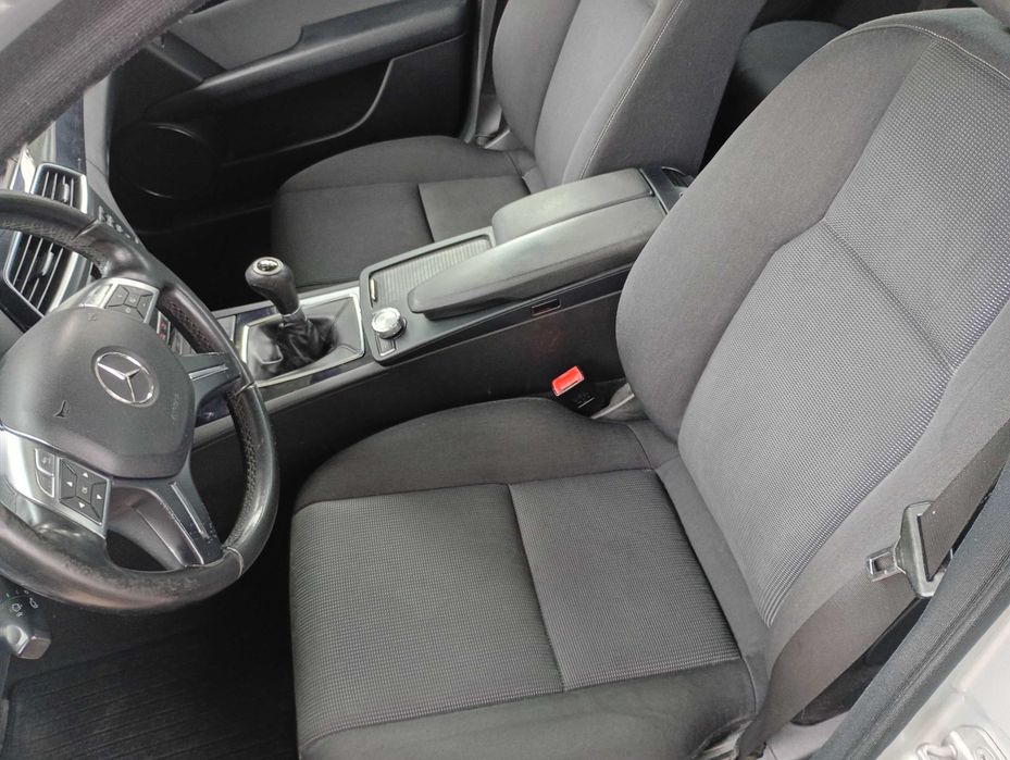 MERCEDES-BENZ C-Class 2011 — imagine 5