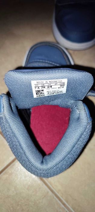 Детски оригинални маратонки Адидас