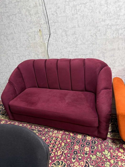 Ofis mebellari sotiladi srochna