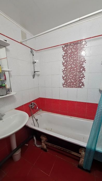 Продаётся 2 комн в 4 мкрне 16млн