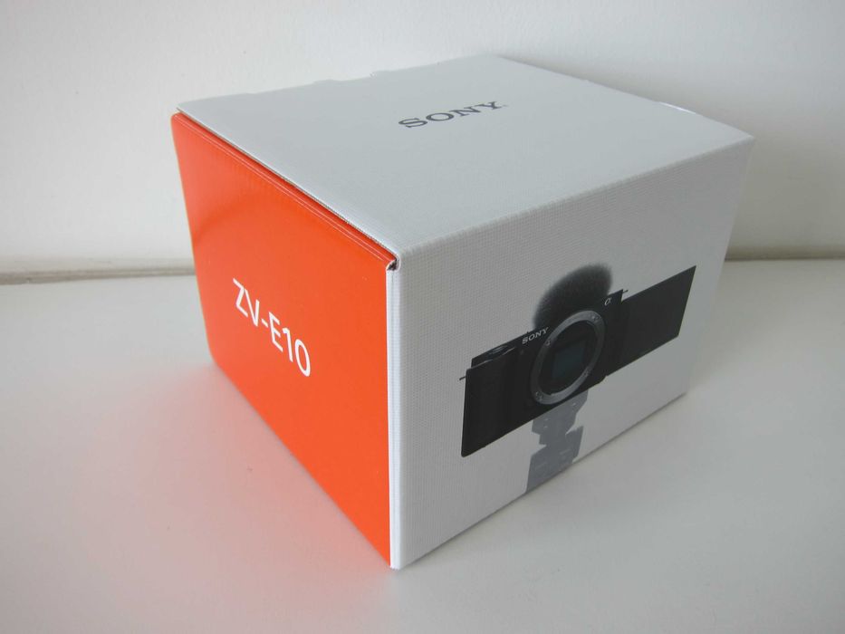 Камера Sony ZV-E10 (полный комплект + аксессуары)