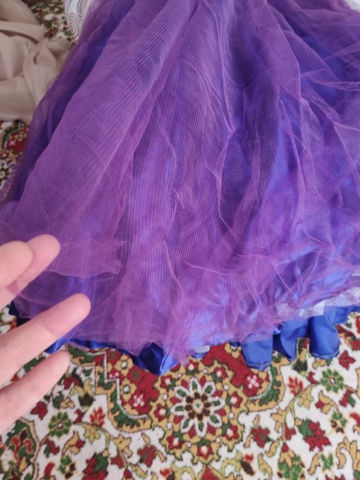 Продам шикарное платье.