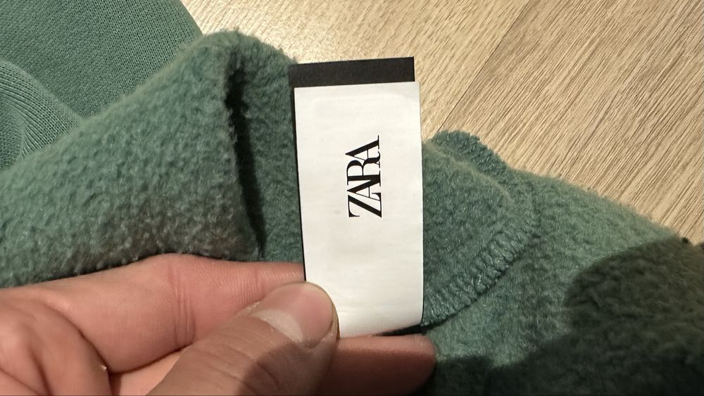 Блуза с дълъг ръкав на ZARA