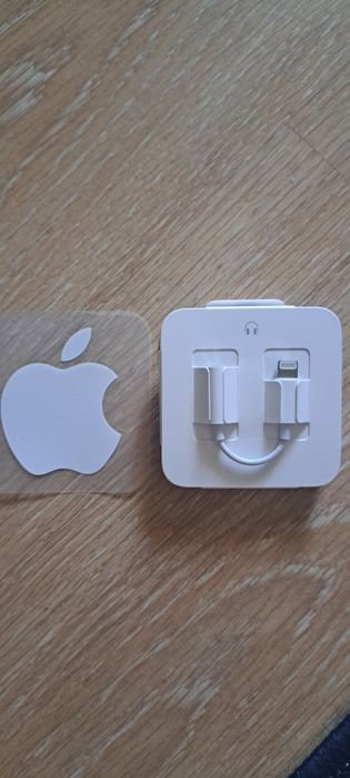 Переходник Iphone  Lightning на 3.5 Jack