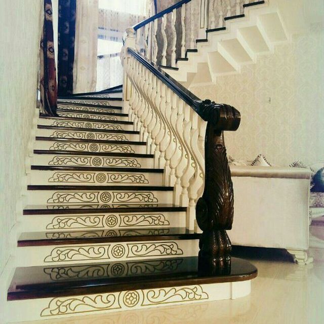 Деревянные лестницы Yog'ochdan zinalar