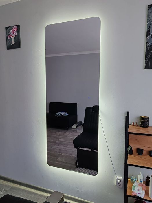 Продам зеркало для парикмахерских 75/150