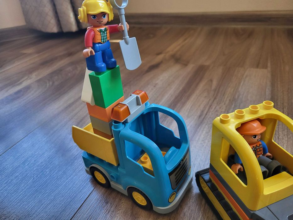 Vand Lego Duplo Camion si Excavator