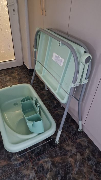 Cadiță baie bebelusi cu suport metalic pliabil