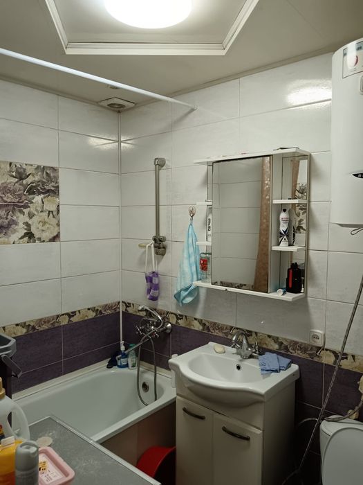 Продам квартиру в 4 микр 15 дом