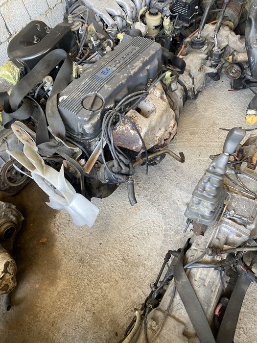 Двигатель  MITSUBISHI 6G72