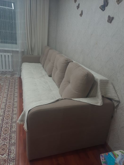 Диван            .