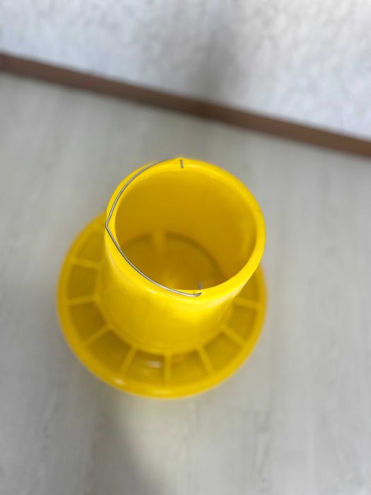 Yangi broller tovuqlar uchun ozuqa idishi – mustahkam va qulay
