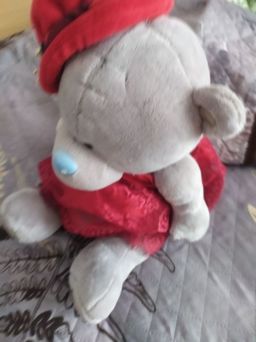 Мягкий плюшевый мишка