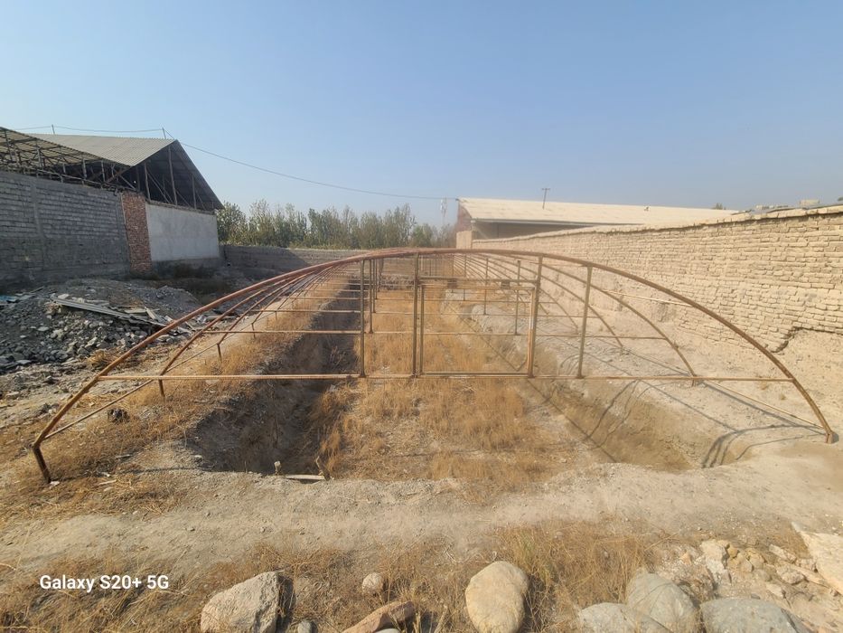 Теплица сотилади.