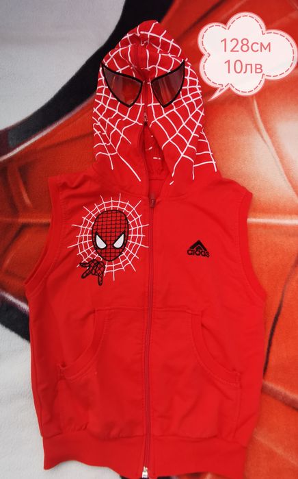 Продавам запазени дрехи за момче