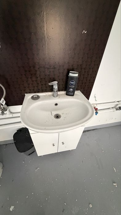 Cabina dus mobilier baie wc