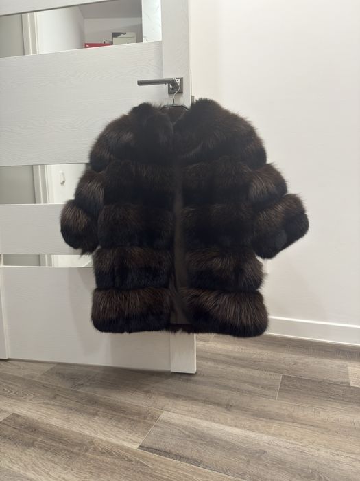 Продам шубку , мех лисы