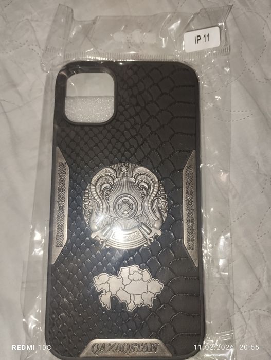 Продам чехлы на айфон 11