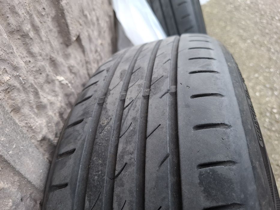 Летни гуми Michelin и Nexen 205 60 R16