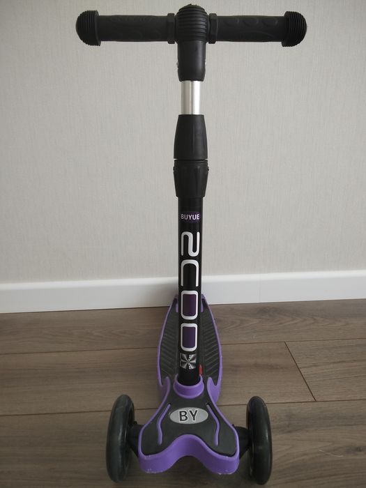 Продам самокат детский