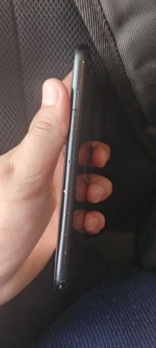 Продам iphone se 2020 64 gb СРОЧНО ПРОДАМ