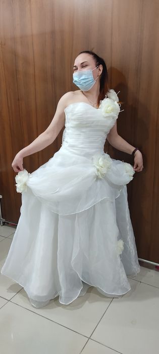 Свадебные платья