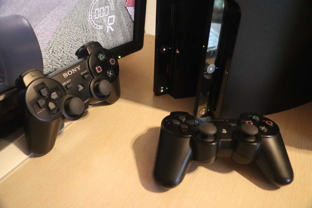 С 1Г ГАРАНЦИЯ! PlayStation 3 Slim 500GB HDD диск профилактиран почистен PS3 Плейстейшън Конзола Джойстик Игри Sony Console Ретро Плейстейшан
