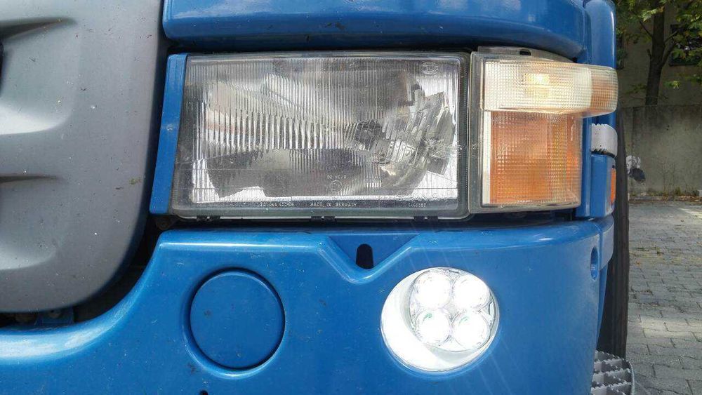 2 Броя Комплект LED Диодни Халогени за Scania Скания P G R T след 2004