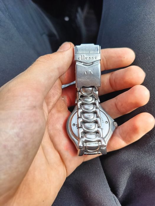 Часы ellesse реалитетные