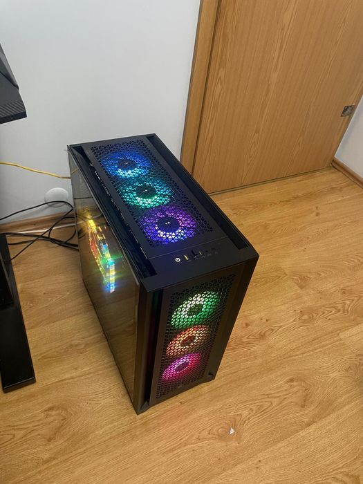 Calculator gaming: PC personalizat cu răcire cu apă iCUE | Intel Core i9- 14900K 24x3.20GHz | 32GB DDR5 | RTX 4090 24GB DLSS 3 | SSD M.2 de 1TB.