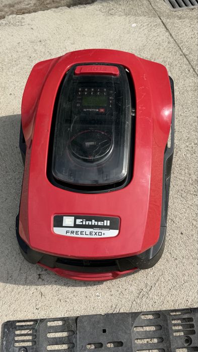 Продавам косачка робот Einhell