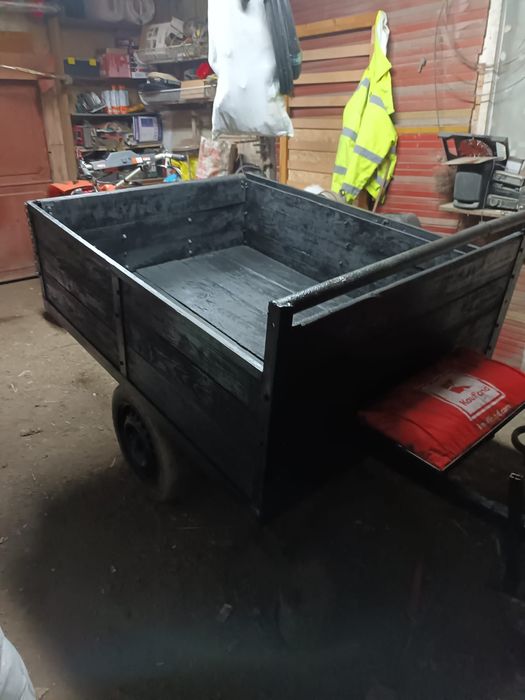 Vând motocultor  12 cp cu tot ce se vede in poze
